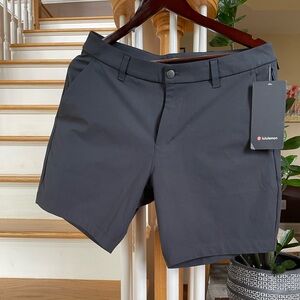 NWT 31 Lululemon Commission Short Classic 7”